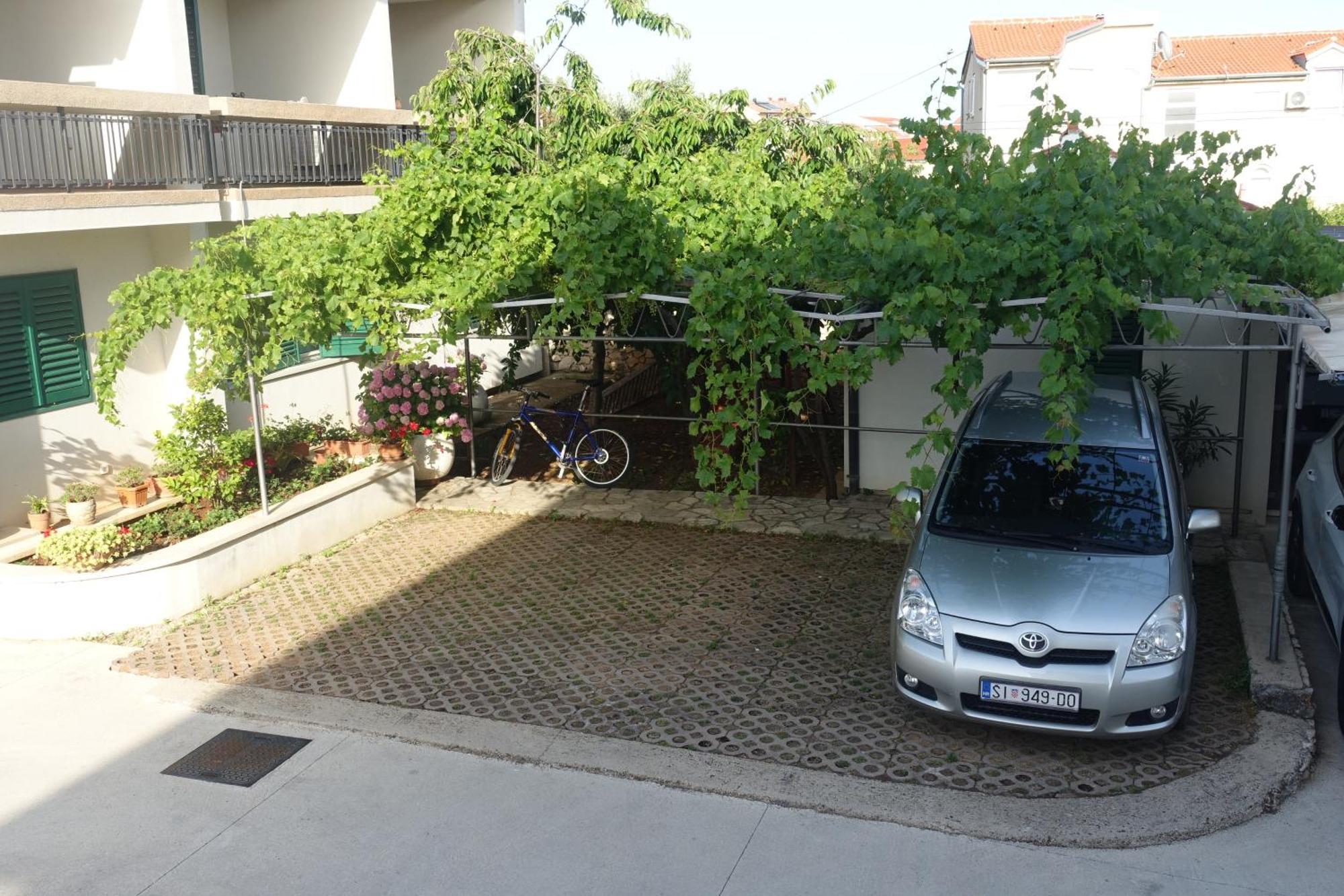 Apartment Tonka Vodice Exterior foto