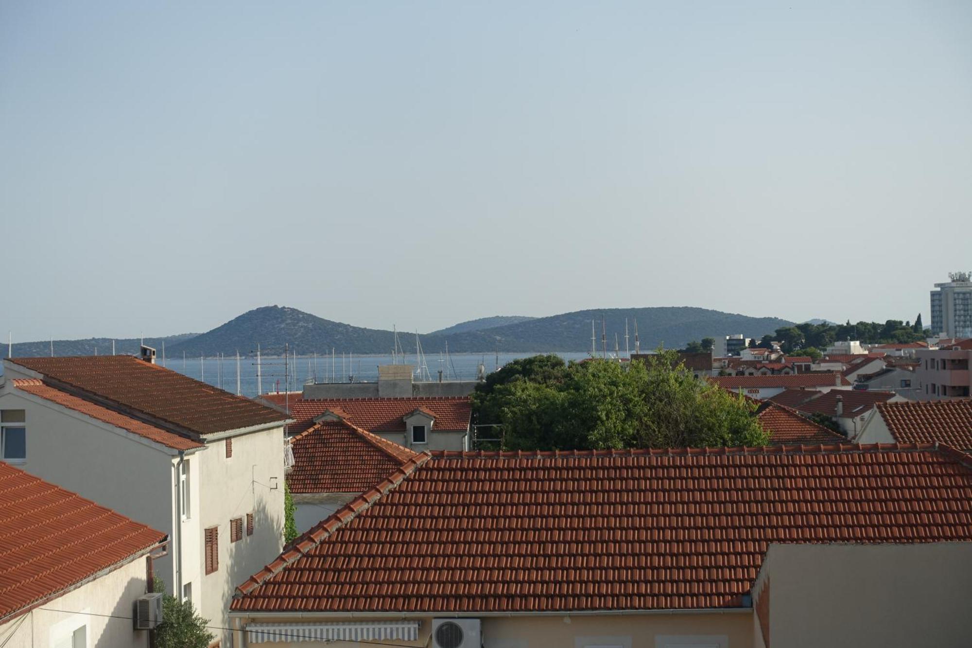 Apartment Tonka Vodice Exterior foto